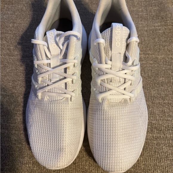 Adidas Questar Flow White/White size 12 - Picture 5 of 9